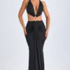 Rochie maxi cu decupaje și gât halter Omarosa, detalii metalice, negru Rochie maxi cu decupaje și gât halter Omarosa, detalii metalice, negru