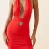 Rochie maxi cu decupaje și gât halter Xenia, în roșu aprins Rochie maxi cu decupaje și gât halter Xenia, în roșu aprins