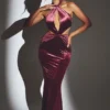 Rochie Maxi cu gât halter din catifea Adriana, culoare vin Rochie Maxi cu gât halter din catifea Adriana, culoare vin