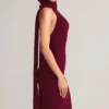 Rochie maxi cu gât halter și detalii de eșarfă din tricot cu nervuri Dree, culoare vin Rochie maxi cu gât halter și detalii de eșarfă din tricot cu nervuri Dree, culoare vin