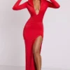Rochie maxi cu mâneci lungi și glugă Desdemona, în culoarea roșu aprins Rochie maxi cu mâneci lungi și glugă Desdemona, în culoarea roșu aprins