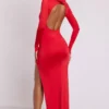 Rochie maxi cu mâneci lungi și glugă Desdemona, în culoarea roșu aprins Rochie maxi cu mâneci lungi și glugă Desdemona, în culoarea roșu aprins