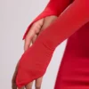 Rochie maxi cu mâneci lungi și glugă Desdemona, în culoarea roșu aprins Rochie maxi cu mâneci lungi și glugă Desdemona, în culoarea roșu aprins