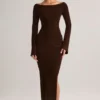 Rochie maxi cu mâneci lungi și guler barcă, din tricot rib, Isay, în culoarea ciocolată Rochie maxi cu mâneci lungi și guler barcă, din tricot rib, Isay, în culoarea ciocolată