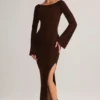 Rochie maxi cu mâneci lungi și guler barcă, din tricot rib, Isay, în culoarea ciocolată Rochie maxi cu mâneci lungi și guler barcă, din tricot rib, Isay, în culoarea ciocolată