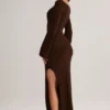 Rochie maxi cu mâneci lungi și guler barcă, din tricot rib, Isay, în culoarea ciocolată Rochie maxi cu mâneci lungi și guler barcă, din tricot rib, Isay, în culoarea ciocolată
