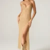 Rochie maxi cu spate decupat și ornamente Lyric, în culoarea auriu Rochie maxi cu spate decupat și ornamente Lyric, în culoarea auriu