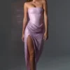 Rochie maxi cu talie înaltă și decolteu bandeau, cu ornamente, La Rochette, în roz Rochie maxi cu talie înaltă și decolteu bandeau, cu ornamente, La Rochette, în roz