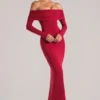Rochie maxi cu umeri decupați și mâneci lungi Depny, în roșu cireș