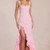Rochie maxi cu volane din dantelă Celira în roz floare Rochie maxi cu volane din dantelă Celira în roz floare
