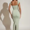 Rochie Maxi Dolcezza cu decolteu în formă de inimă, în culoarea verde salvie Rochie Maxi Dolcezza cu decolteu în formă de inimă, în culoarea verde salvie