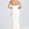 Rochie maxi drapată cu aplicații florale Aveline, culoare ivoriu Rochie maxi drapată cu aplicații florale Aveline, culoare ivoriu