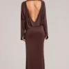 Rochie maxi drapată cu mâneci lungi Lani în culoarea ciocolată Rochie maxi drapată cu mâneci lungi Lani în culoarea ciocolată