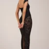 Rochie maxi Elisa cu decolteu în formă de inimă, de culoare neagră Rochie maxi Elisa cu decolteu în formă de inimă, de culoare neagră