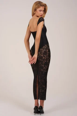 Rochie maxi Elisa cu decolteu în formă de inimă, de culoare neagră
