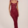 Rochie maxi Elisa cu decolteu în formă de inimă, în roșu cireș Rochie maxi Elisa cu decolteu în formă de inimă, în roșu cireș