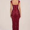 Rochie maxi Elisa cu decolteu în formă de inimă, în roșu cireș Rochie maxi Elisa cu decolteu în formă de inimă, în roșu cireș