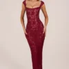 Rochie maxi Elisa cu decolteu în formă de inimă, în roșu cireș Rochie maxi Elisa cu decolteu în formă de inimă, în roșu cireș