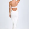 Rochie maxi Elisana cu guler halter și bordură din dantelă modală, în culoarea albă Rochie maxi Elisana cu guler halter și bordură din dantelă modală, în culoarea albă
