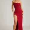 Rochie maxi fără bretele, cu guler cowl și ornamente La Rochette, în roșu intens Rochie maxi fără bretele, cu guler cowl și ornamente La Rochette, în roșu intens