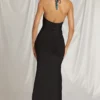 Rochie maxi Indi cu gât halter, negru Rochie maxi Indi cu gât halter, negru