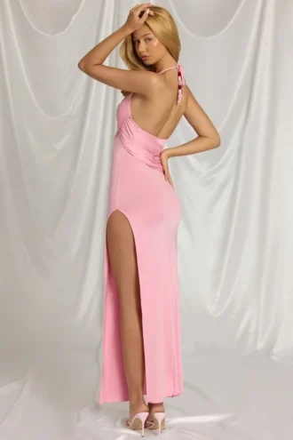 Rochie Maxi Indi cu gât în V, în roz bomboană Rochie Maxi Indi cu gât în V, în roz bomboană