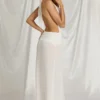 Rochie maxi Kaeli cu gât în V, alb Rochie maxi Kaeli cu gât în V, alb