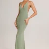 Rochie maxi Leire din modal, cu decolteu adânc și spate decupat, în culoarea verde salvie Rochie maxi Leire din modal, cu decolteu adânc și spate decupat, în culoarea verde salvie