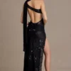 Rochie Maxi Leontine din dantelă cu paiete premium, cu detaliu eșarfă, în culoarea neagră Rochie Maxi Leontine din dantelă cu paiete premium, cu detaliu eșarfă, în culoarea neagră
