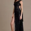 Rochie Maxi Leontine din dantelă cu paiete premium, cu detaliu eșarfă, în culoarea neagră Rochie Maxi Leontine din dantelă cu paiete premium, cu detaliu eșarfă, în culoarea neagră