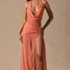 Rochie Maxi lungă cu decolteu adânc și guler tip cowl Anaya, culoare coral Rochie Maxi lungă cu decolteu adânc și guler tip cowl Anaya, culoare coral