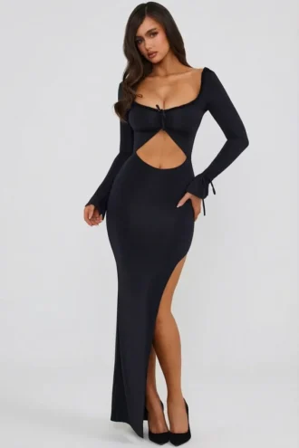 Rochie Maxi Matilda cu decupaje și volane, negru Rochie Maxi Matilda cu decupaje și volane, negru