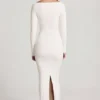 Rochie maxi Mericia din jersey moale, cu guler barcă și drapaj, în culoarea alb