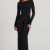 Rochie maxi Mericia din jersey moale, cu guler barcă și drapaj, în negru
