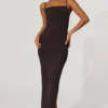 Rochie maxi mulată cu volane Ryatt în negru Rochie maxi mulată cu volane Ryatt în negru
