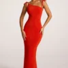 Rochie maxi Noelia din jersey texturat, cu spate decupat, în roșu aprins Rochie maxi Noelia din jersey texturat, cu spate decupat, în roșu aprins