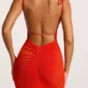 Rochie maxi Noelia din jersey texturat, cu spate decupat, în roșu aprins Rochie maxi Noelia din jersey texturat, cu spate decupat, în roșu aprins