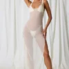 Rochie Maxi Pacifica cu decupaje și detalii din perle, în culoarea alb perlat Rochie Maxi Pacifica cu decupaje și detalii din perle, în culoarea alb perlat