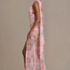 Rochie maxi Primrose Premium cu detalii de eșarfă, cu imprimeu floral roz