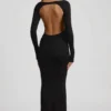 Rochie maxi Regine din modal cu volane și spate decupat, în negru