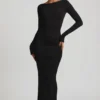 Rochie maxi Regine din modal cu volane și spate decupat, în negru