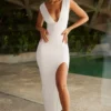 Rochie maxi Sloane cu decupaj adânc și fanta înaltă, în culoarea alb Rochie maxi Sloane cu decupaj adânc și fanta înaltă, în culoarea alb