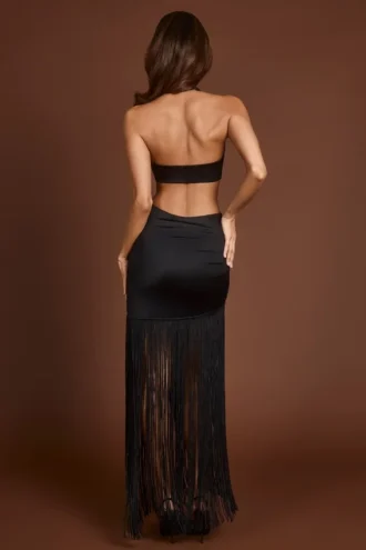 Rochie maxi Solferina cu decolteu adânc și franjuri, în culoarea negru Rochie maxi Solferina cu decolteu adânc și franjuri, în culoarea negru
