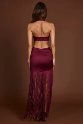 Rochie maxi Solferina cu decolteu adânc și franjuri, în culoarea roșu vin Rochie maxi Solferina cu decolteu adânc și franjuri, în culoarea roșu vin