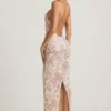 Rochie maxi Tavira cu decolteu rotund și spate decupat, decorată, în culoarea ivoriu Rochie maxi Tavira cu decolteu rotund și spate decupat, decorată, în culoarea ivoriu
