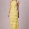 Rochie maxi Tove cu volane, decolteu în spate și gât halter, în galben lămâie Rochie maxi Tove cu volane, decolteu în spate și gât halter, în galben lămâie