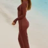 Rochie maxi transparentă cu spate decupat Naura, în culoarea ciocolată Rochie maxi transparentă cu spate decupat Naura, în culoarea ciocolată