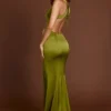 Rochie maxi Vittoria cu decolteu rotund și șireturi în spate, de culoare verde măslin Rochie maxi Vittoria cu decolteu rotund și șireturi în spate, de culoare verde măslin