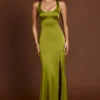 Rochie maxi Vittoria cu decolteu rotund și șireturi în spate, de culoare verde măslin Rochie maxi Vittoria cu decolteu rotund și șireturi în spate, de culoare verde măslin