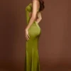 Rochie maxi Vittoria cu decolteu rotund și șireturi în spate, de culoare verde măslin Rochie maxi Vittoria cu decolteu rotund și șireturi în spate, de culoare verde măslin